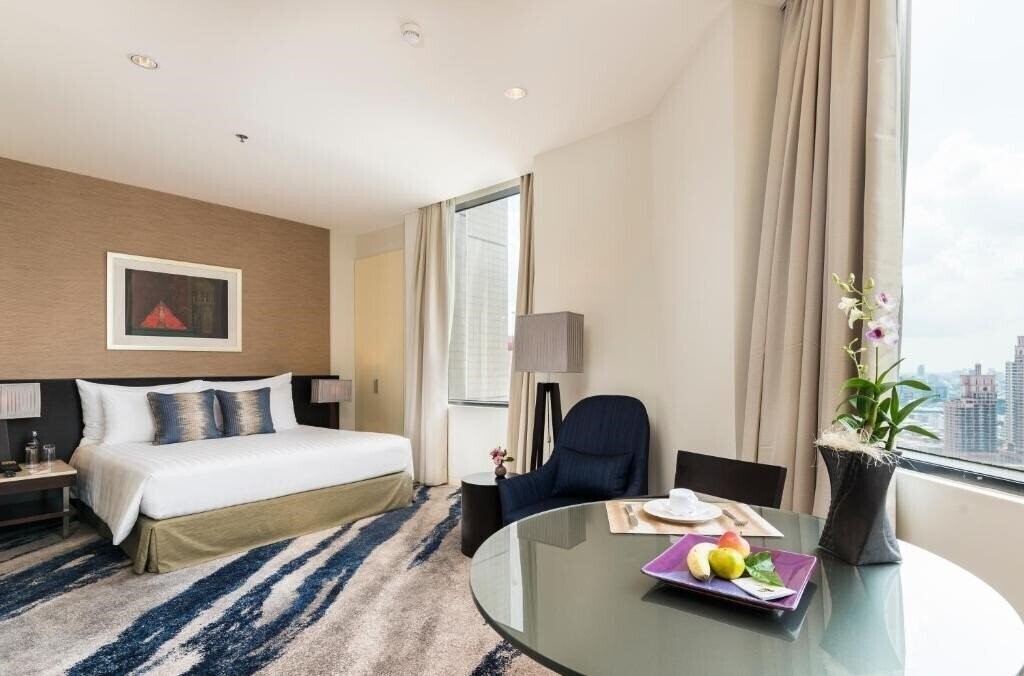 Картинка Emporium Suites by Chatrium 5*