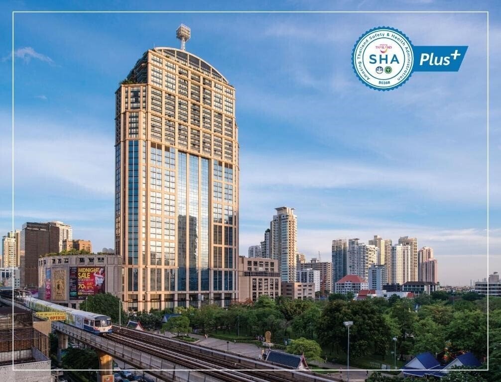Отель Emporium Suites by Chatrium 5*