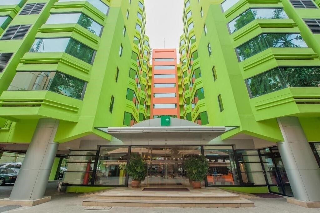 Фотографія The Seasons Bangkok Huamark 3*