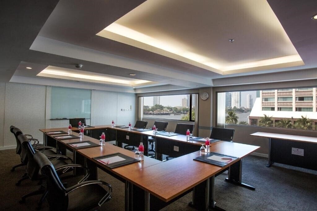 Картинка Ramada Plaza Menam Riverside 5*