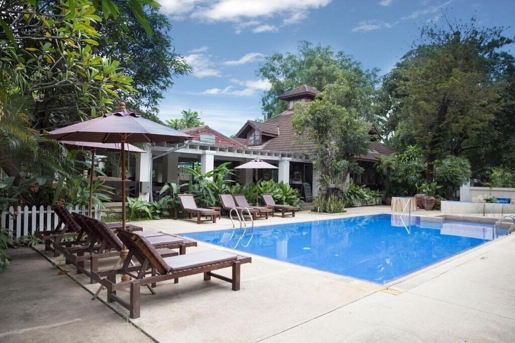 Фотографія Eurasia Chiang Mai Hotel 2*