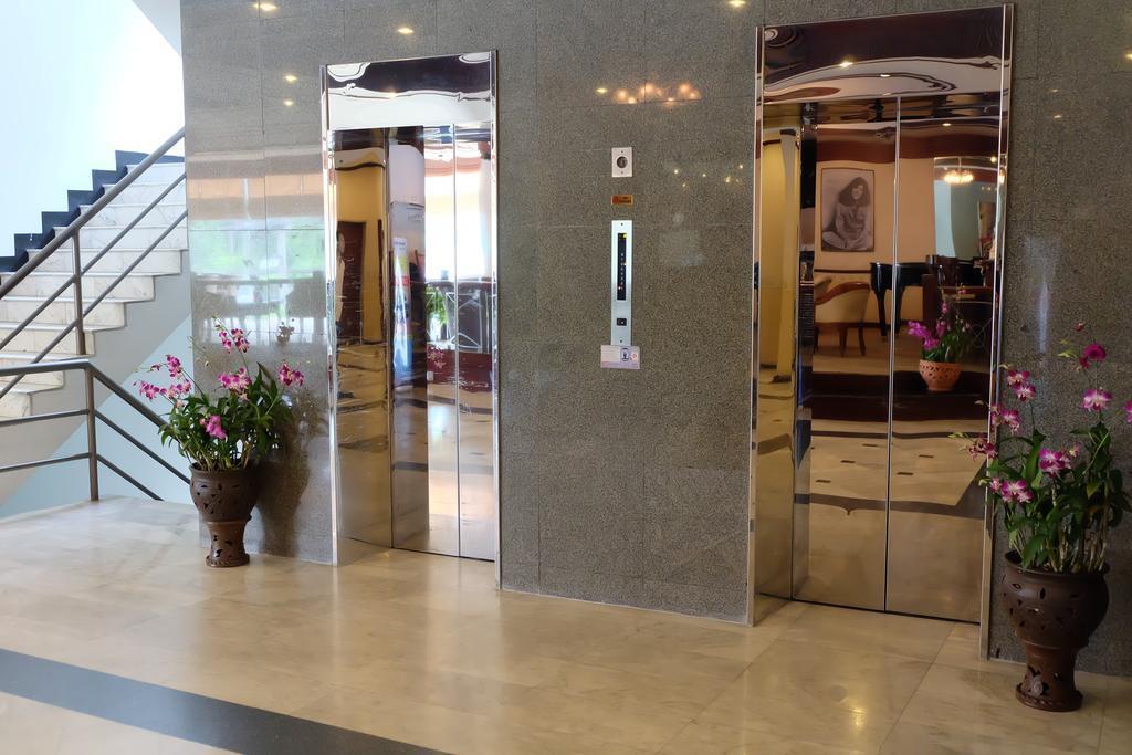 Зображення Tarin 3*