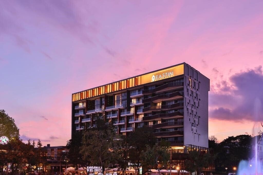 Готель Eastin Tan 4*