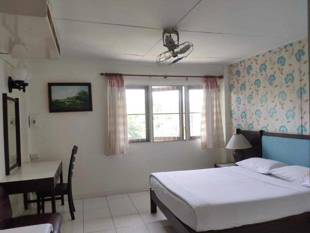 Изображение Changpuak Hotel Chiang Mai 2*