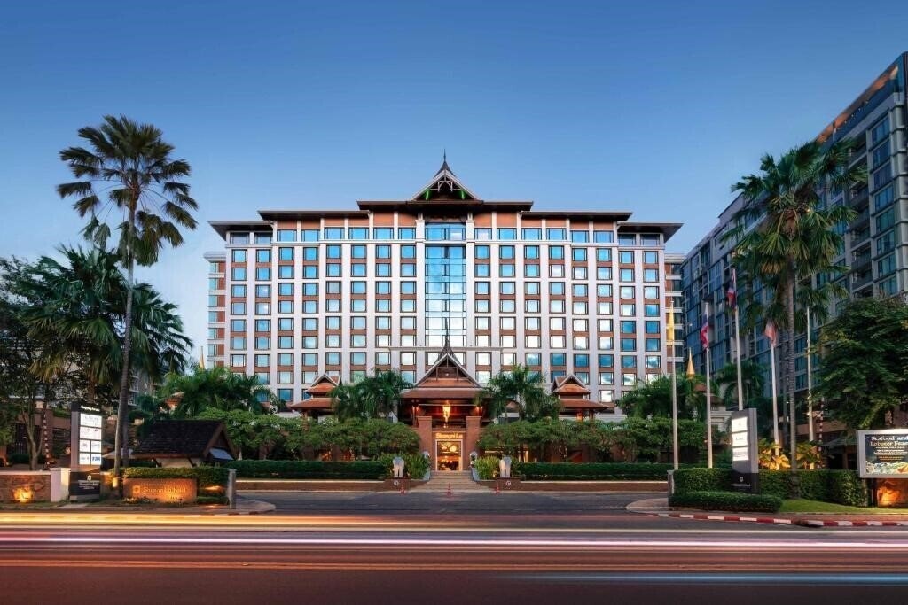 Отель Shangri-La Hotel Chiang Mai 5*