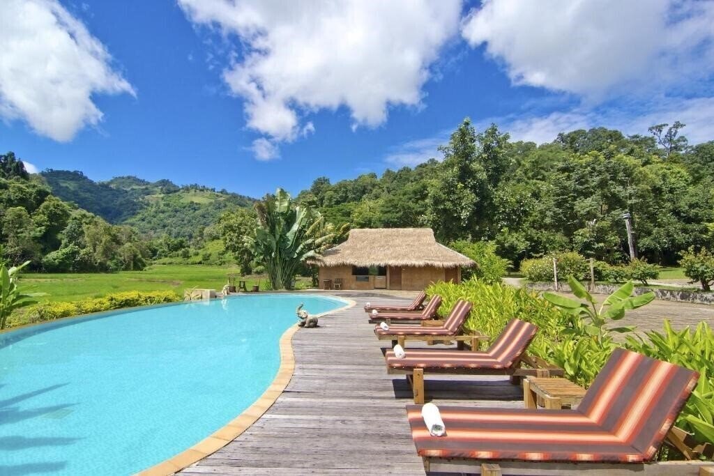 Отель Hmong Hilltribe Lodge 3*