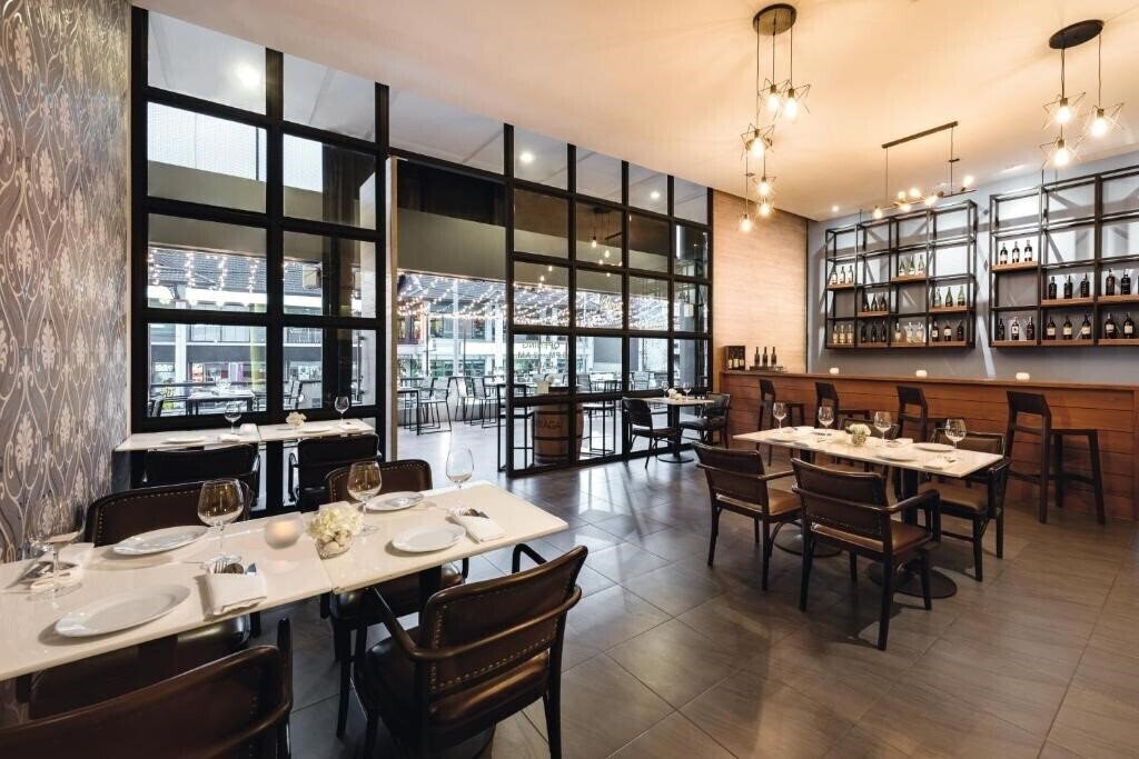 Фото Movenpick Suriwongse Hotel Chiang Mai 4*