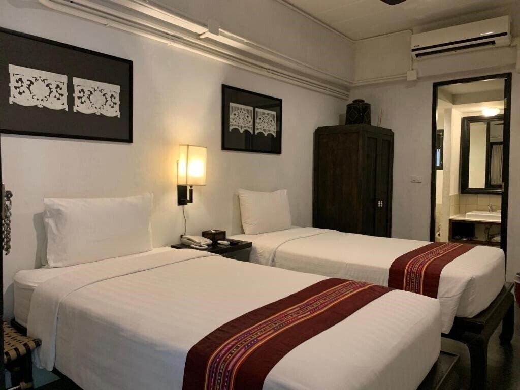 Картинка 99 The Gallery Hotel 3*