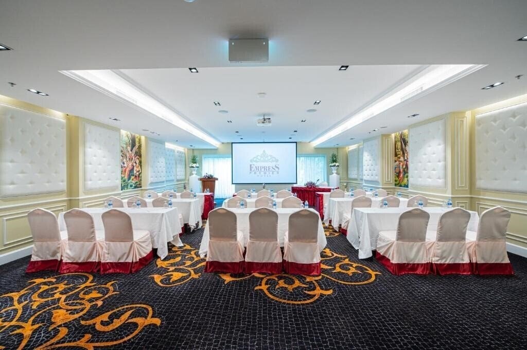Изображение Empress Premier Hotel 5*