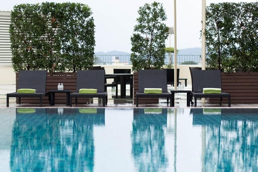 Картинка Centara Riverside Hotel Chiang Mai 4*