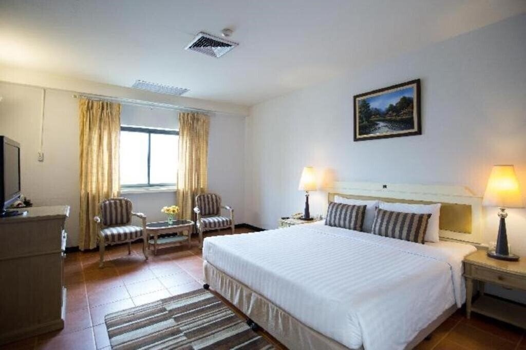 Отель Night Bazaar Place 2*