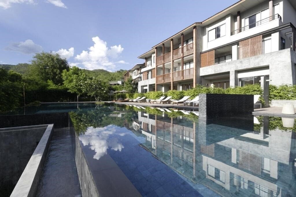 Отель Veranda High Residence 5*