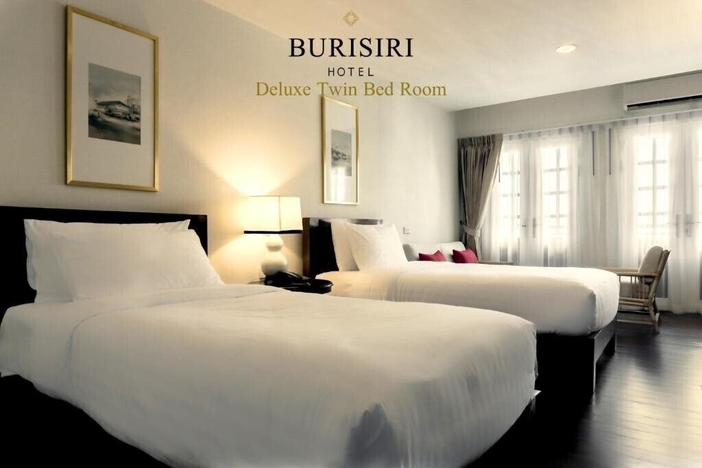 Готель Buri Siri Hotel 4*