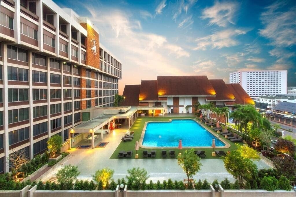 Отель Chiang Mai Orchid Hotel 3*