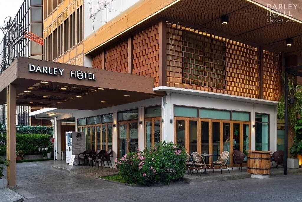 Отель Darley Hotel Chiangmai 3*