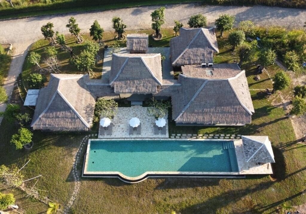 Отель Hideaway By Zuzu 4*