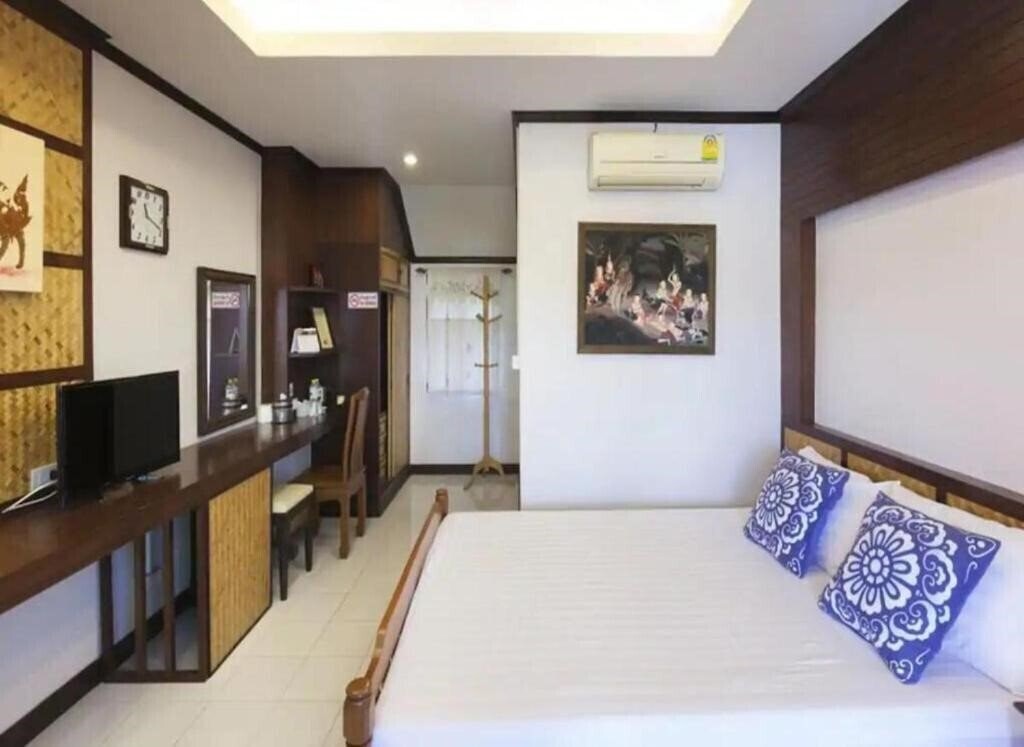 Фото Little Home Guesthouse By Zuzu 2*