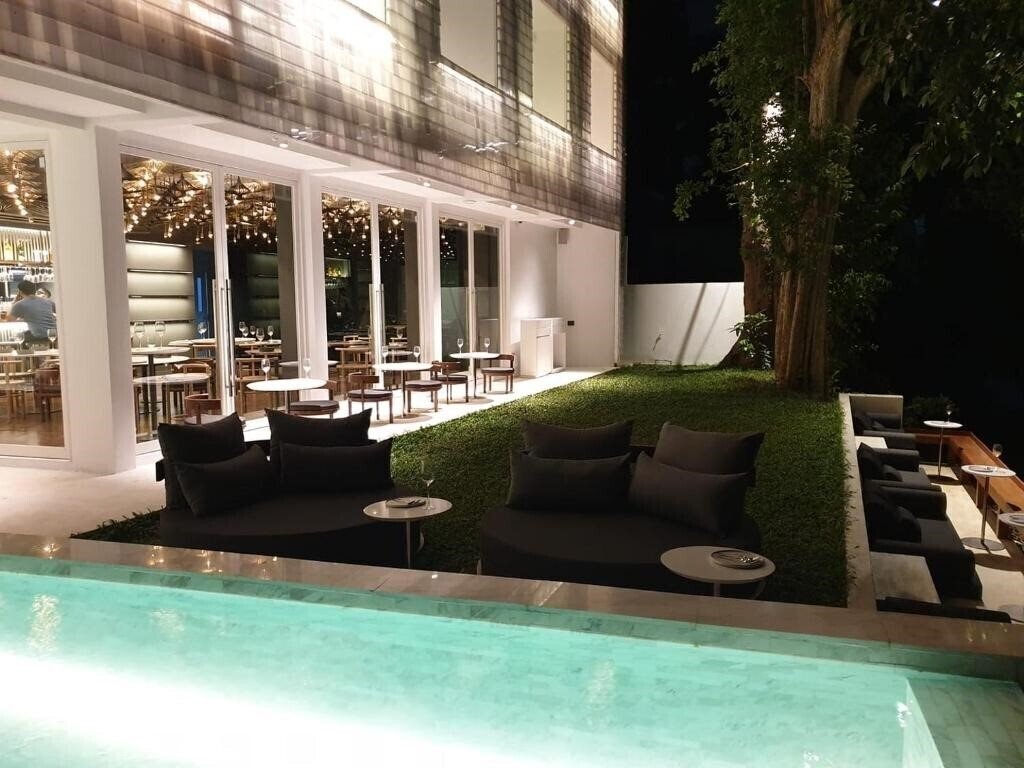 Фотографія Little Shelter 4*