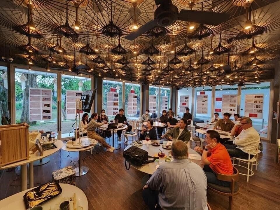 Картинка Little Shelter 4*