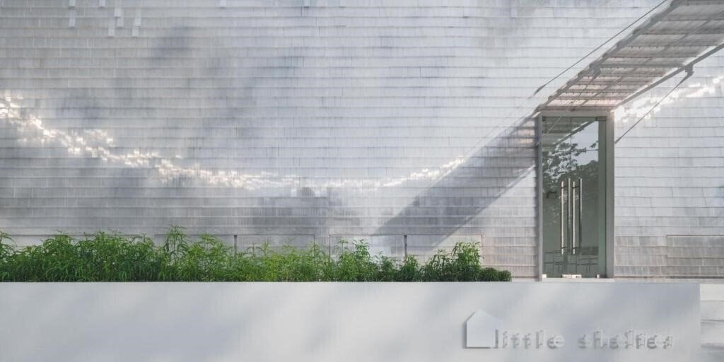 Картинка Little Shelter 4*