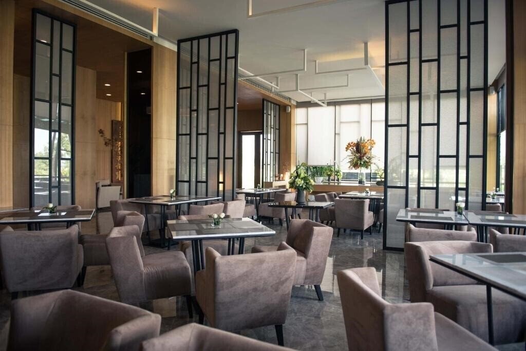 Фотографія North Hill City Resort 4*