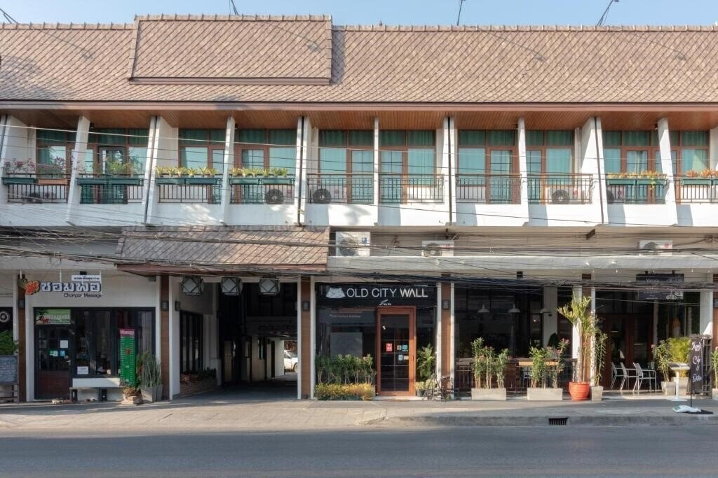 Готель Old City Wall Inn 3*