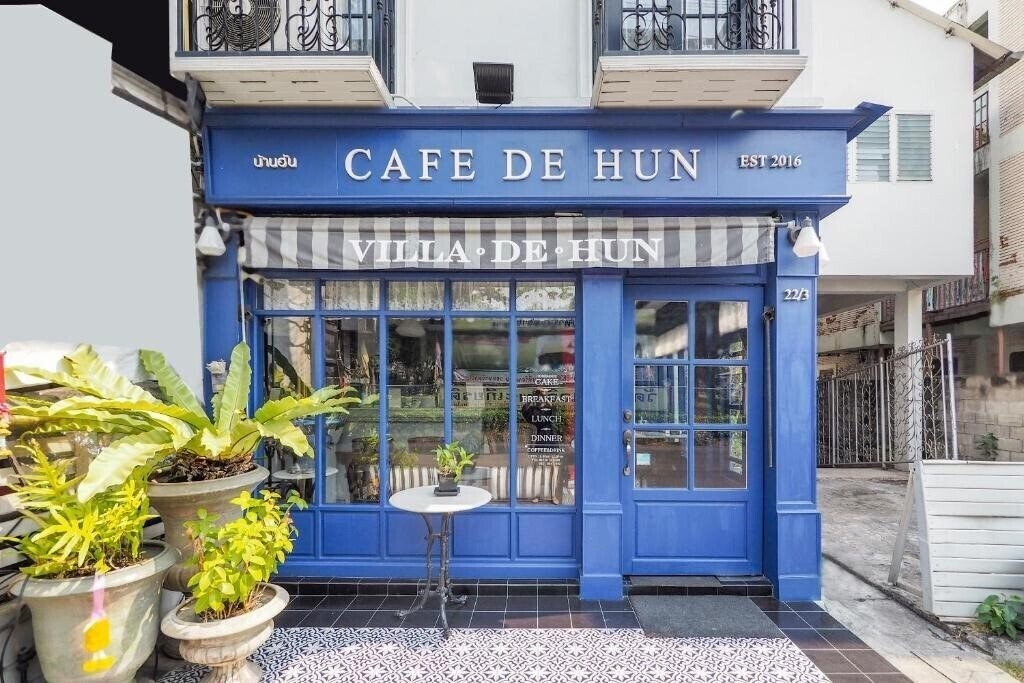 Отель Oyo 899 Villa De Hun 3*