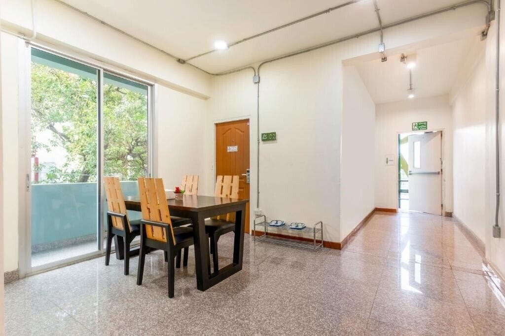 Фотография Oyo 928 Leaf Hostel 2*