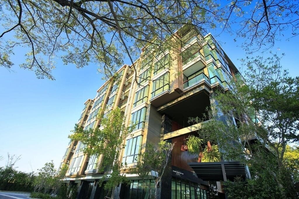 Готель Parc Borough 3*