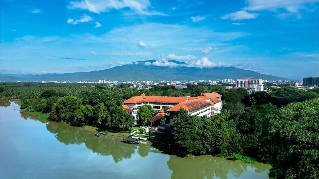 Отель Ratilanna Riverside SPA Resort Chiang Mai 5*