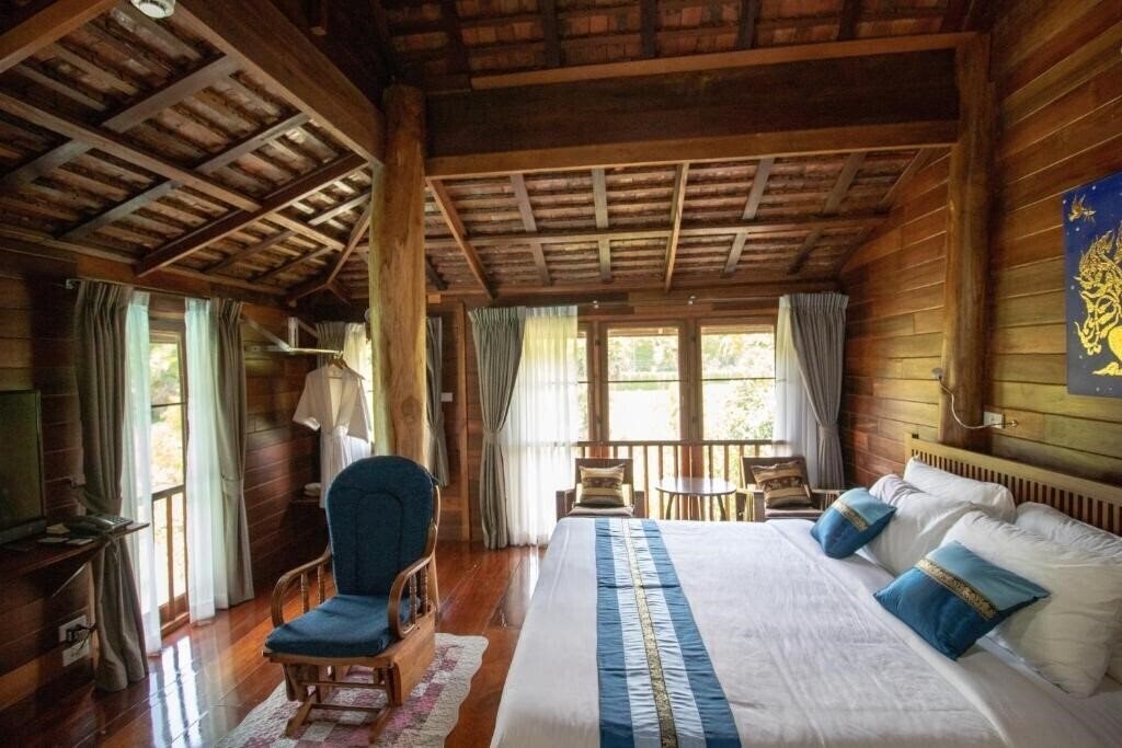 Фото Royal Train Garden Resort 3*