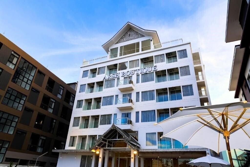 Отель Arsh Boutique Hotel By Zuzu 3*