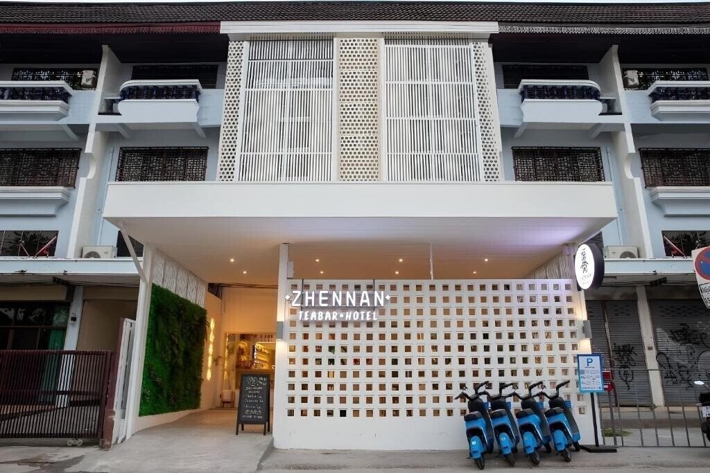 Готель Zhennan Teabar Hotel 3*