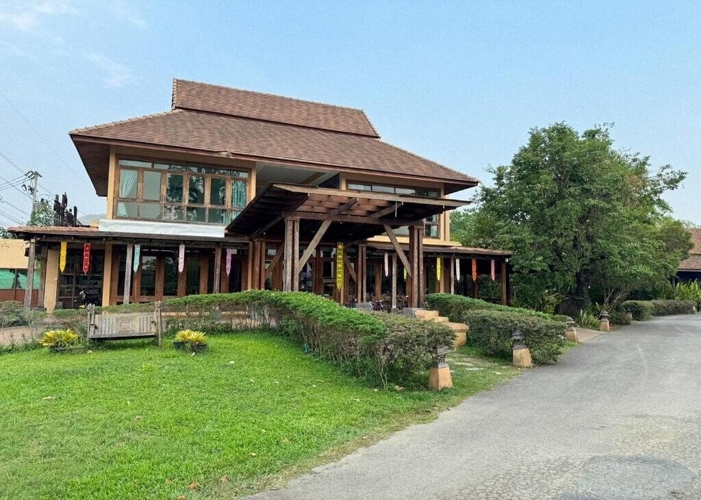 Готель Karina Resort Chiang Mai 3*