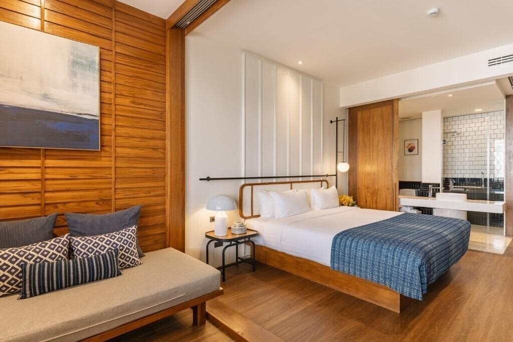 Отель Hotel Loy 4*