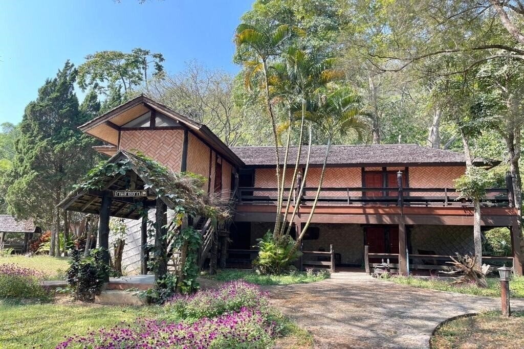 Отель Phu Ing Fah Resort 3*