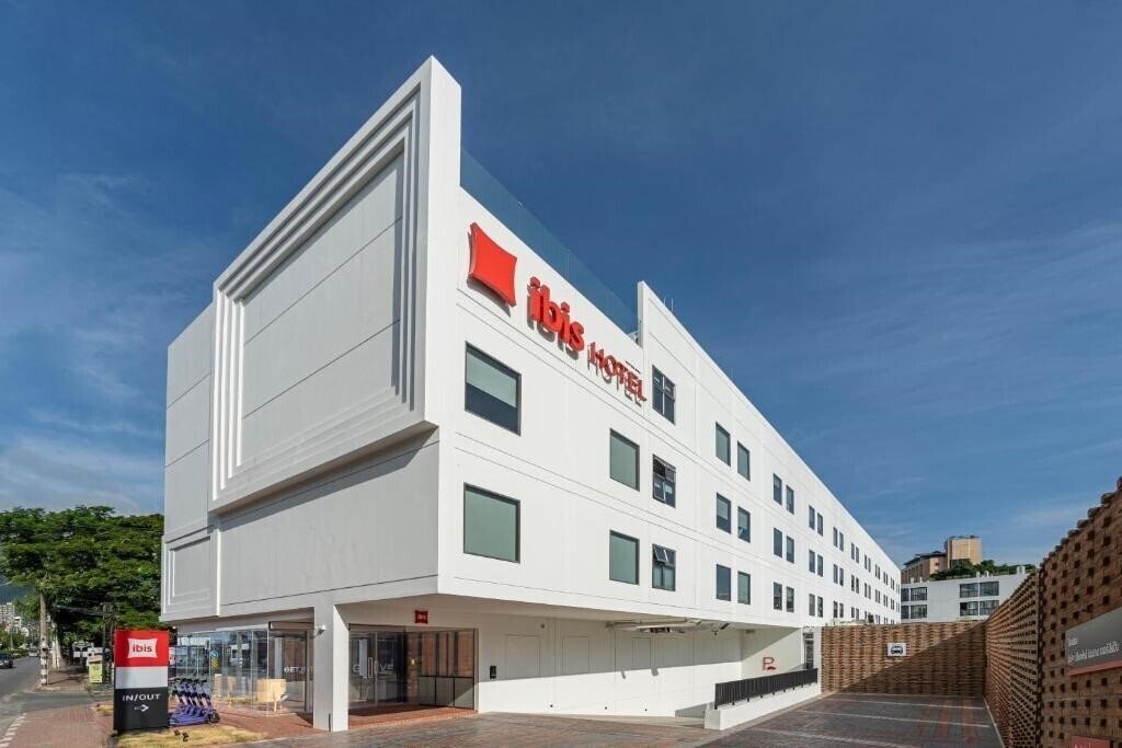 Отель Ibis Chiang Mai Nimman Journeyhub 3*