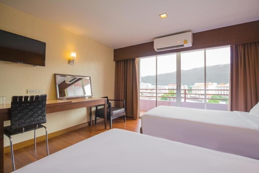 Фото Mayflower Grande Hotel 4*