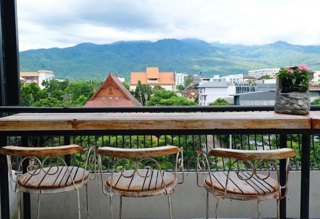 Отель Hotel Yayee 4*