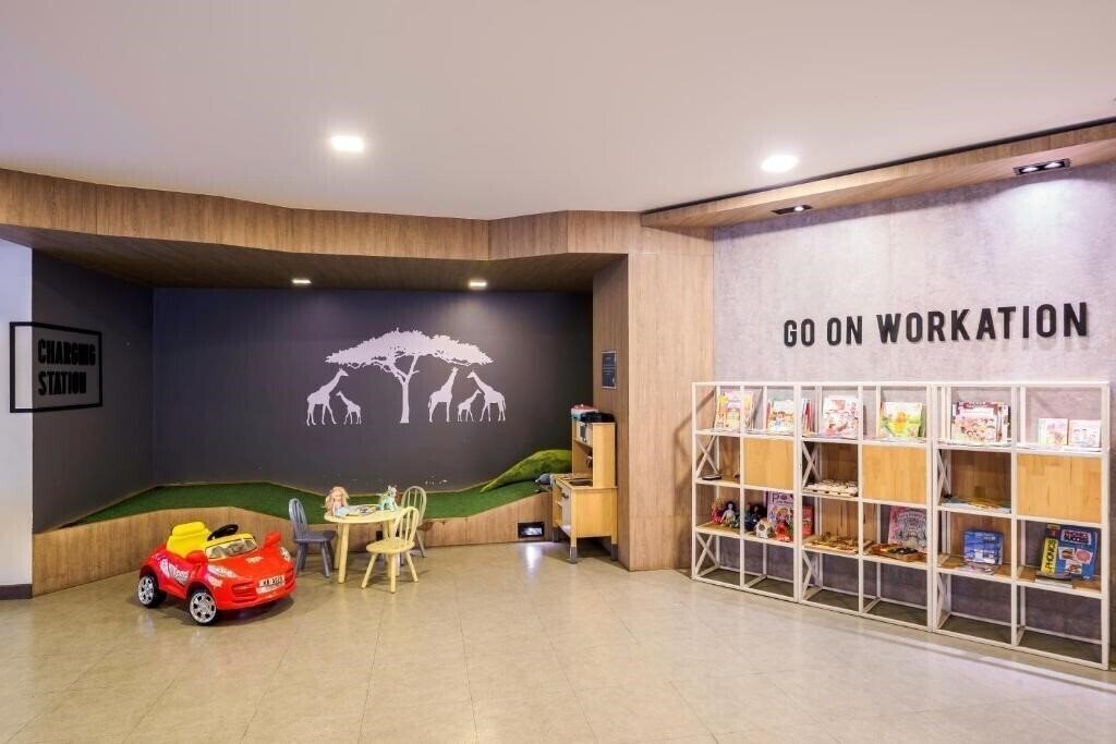Картинка Icon Park Hotel Chiang Mai 4*