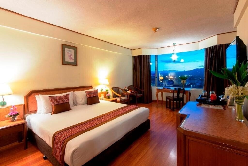 Фото Central Duangtawan Hotel 4*