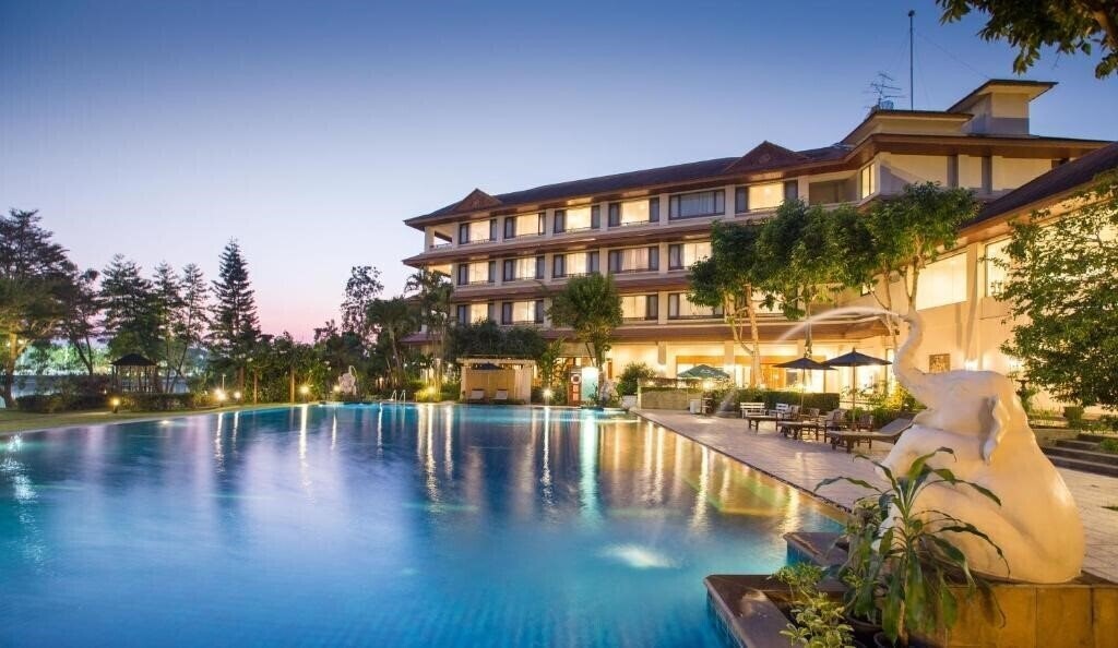 Отель The Imperial River House Resort 4*