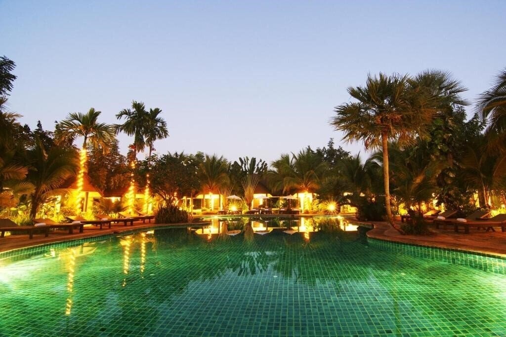 Отель Laluna Hotel & Resort 3*