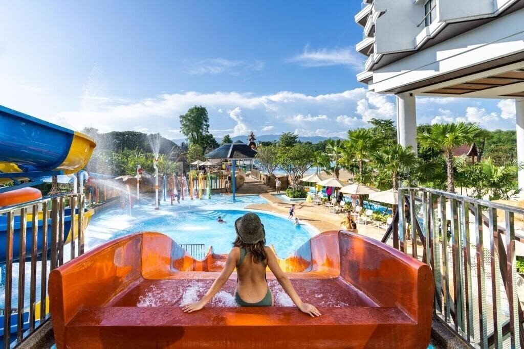 Готель The Riverie by Katathani Chiang Rai 4*