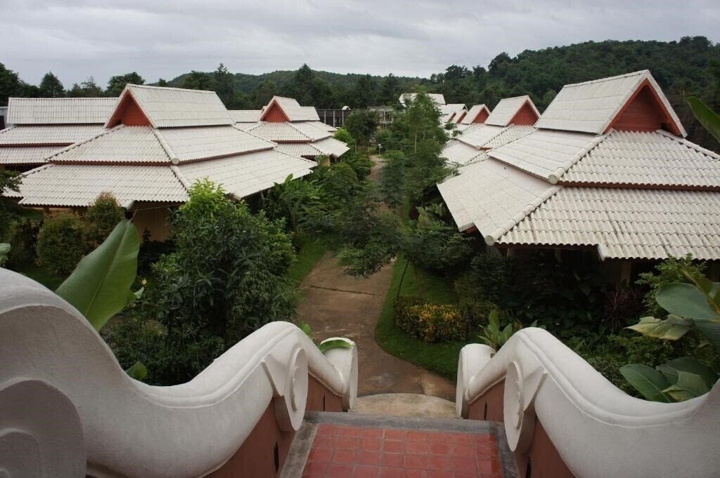 Готель Poonyamantra Resort 4*