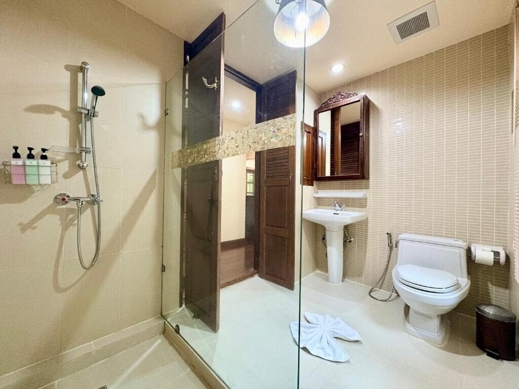 Фотография Shewe Wana Suite Resort 4*