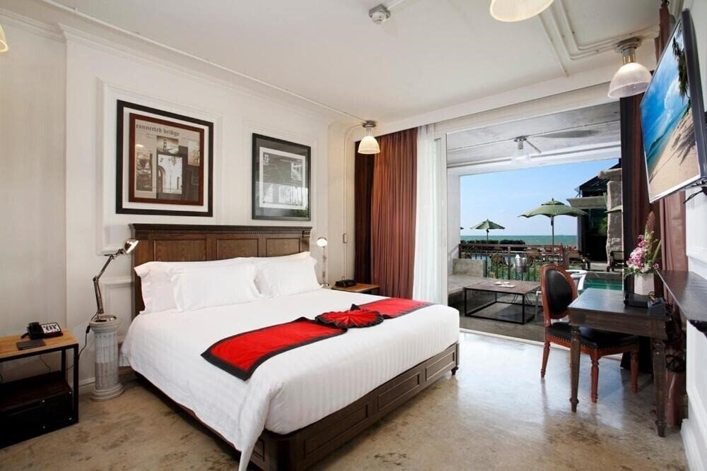 Фото Pattaya Modus Beachfront Resort 5*