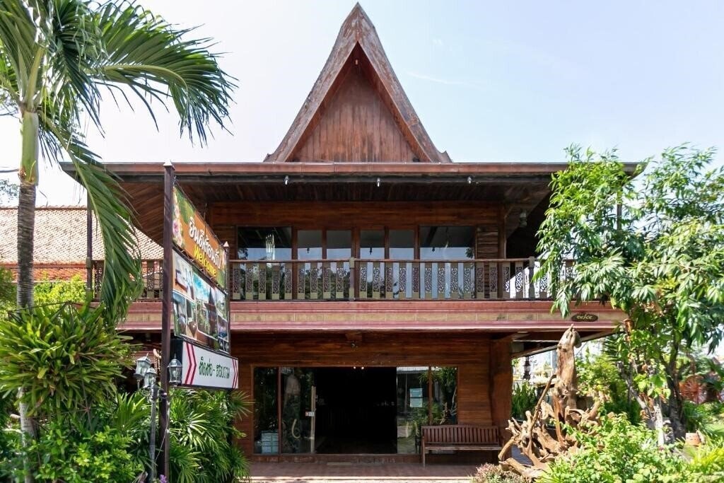 Отель Deeden Pattaya Resort 3*
