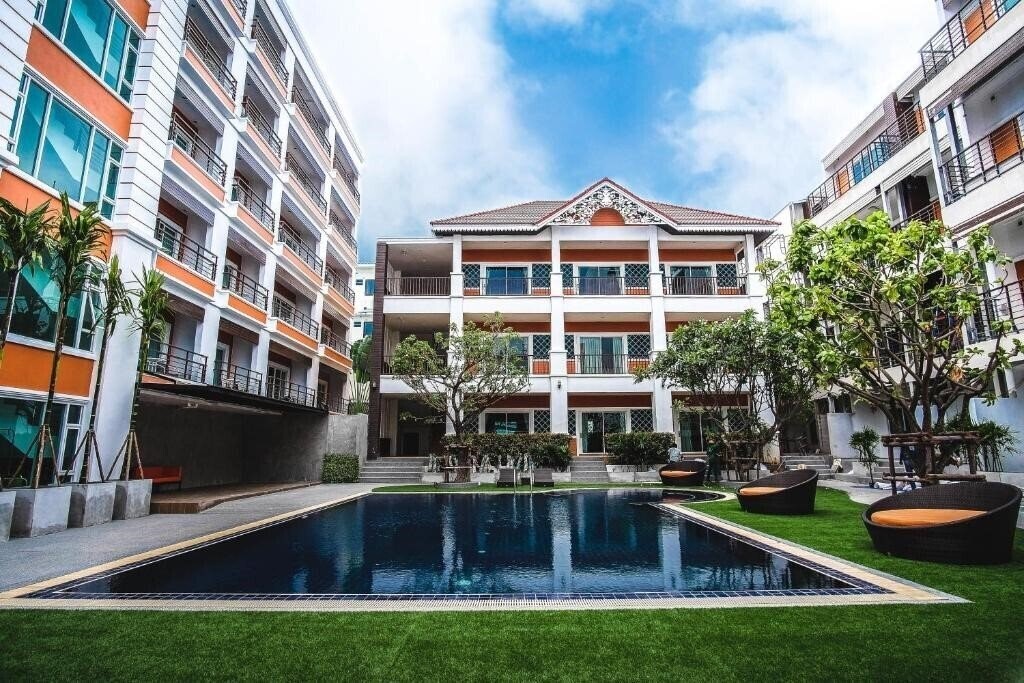 Зображення FX Hotel Pattaya 4*