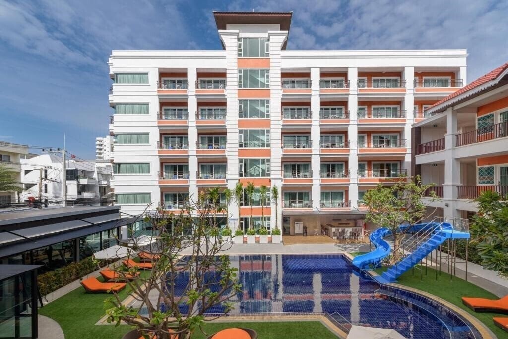 Картинка FX Hotel Pattaya 4*